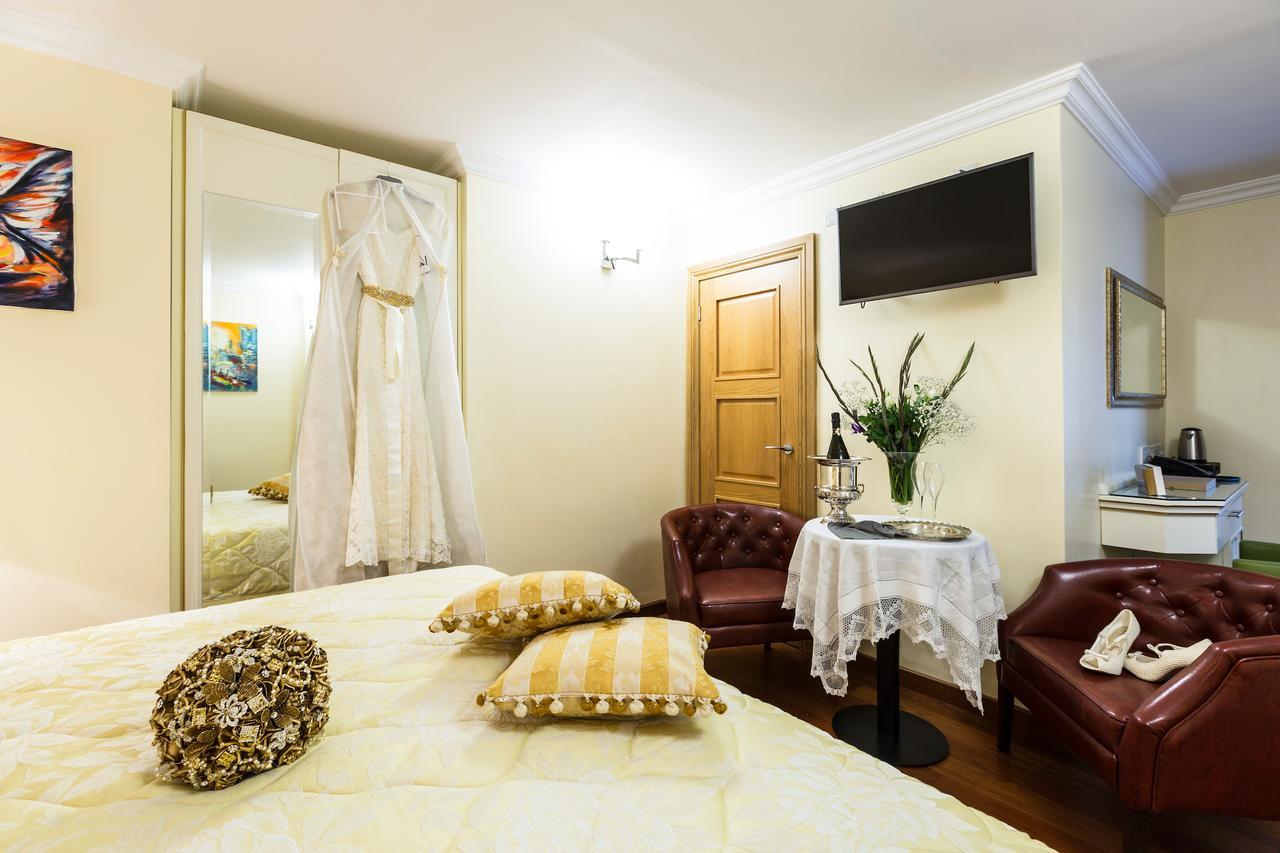 Linton Hotel Luton ภายนอก รูปภาพ