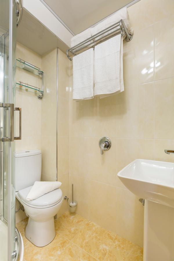 Linton Hotel Luton ภายนอก รูปภาพ