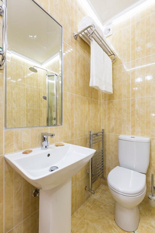 Linton Hotel Luton ภายนอก รูปภาพ
