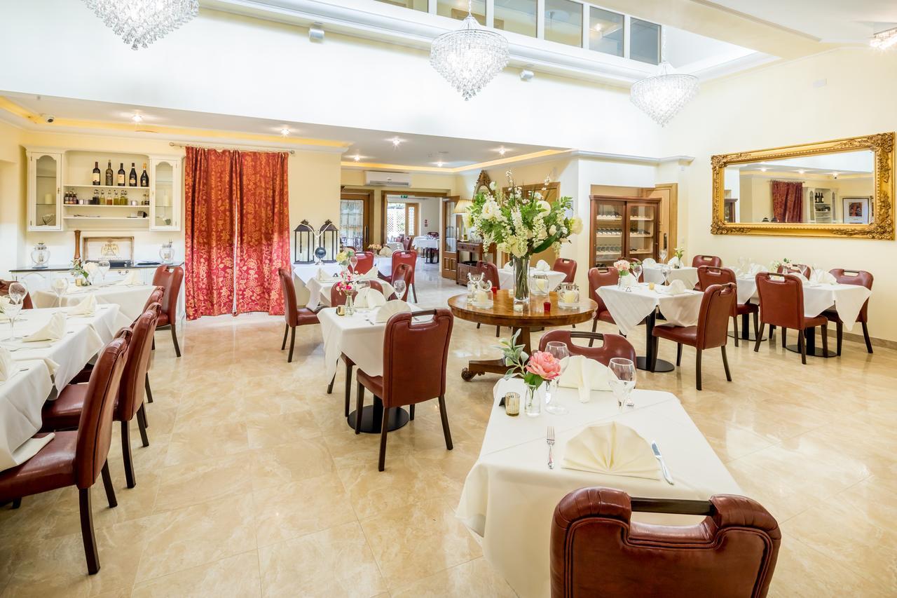 Linton Hotel Luton ภายนอก รูปภาพ